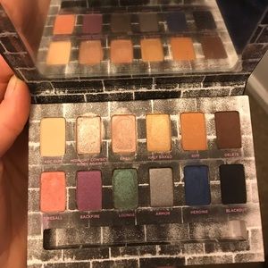 Urban Decay Nocturnal Eyeshadow palette